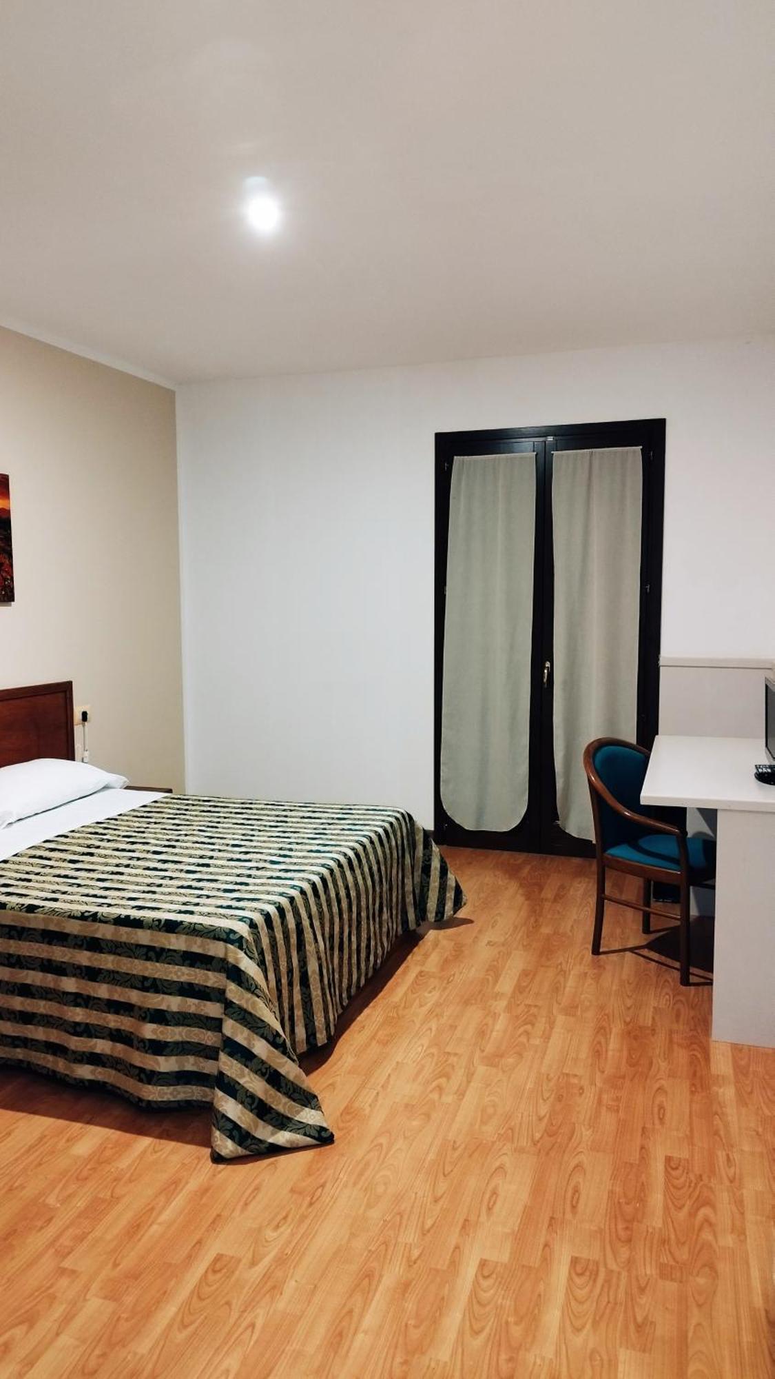 Hotel Nicolaj Polignano a Mare Luaran gambar